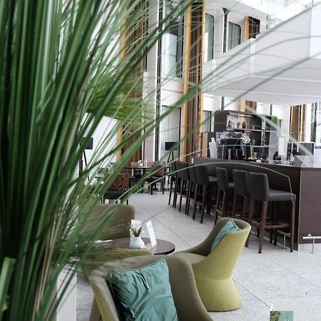 Webers - Das Hotel Im Ruhrturm Эссен Экстерьер фото